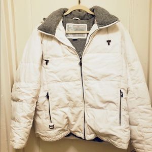 White Zeroxposur Woman’s Ski Jacket Worn Once